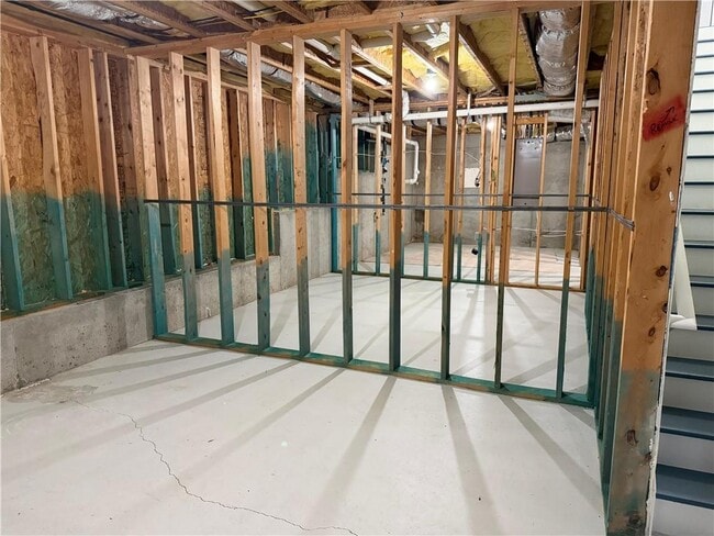 Building Photo - 325 Cranbrooke Cir
