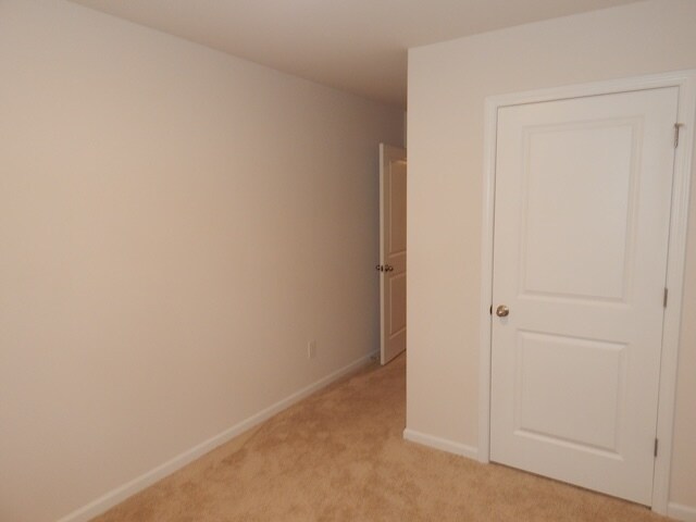 Building Photo - 207 Oakmont Valley Trl