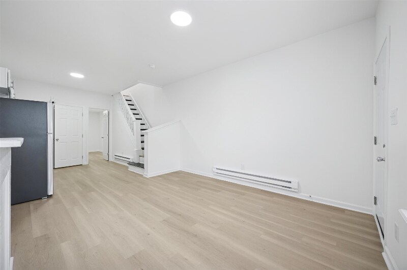 Building Photo - 888 N 46th St