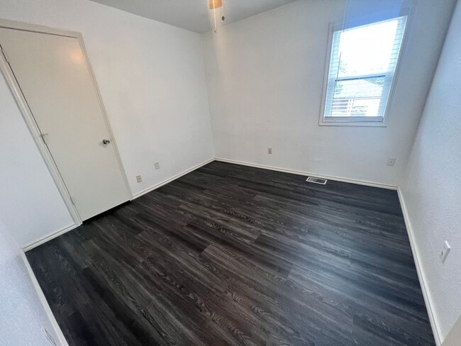 Building Photo - Great Home in Southwest Lubbock