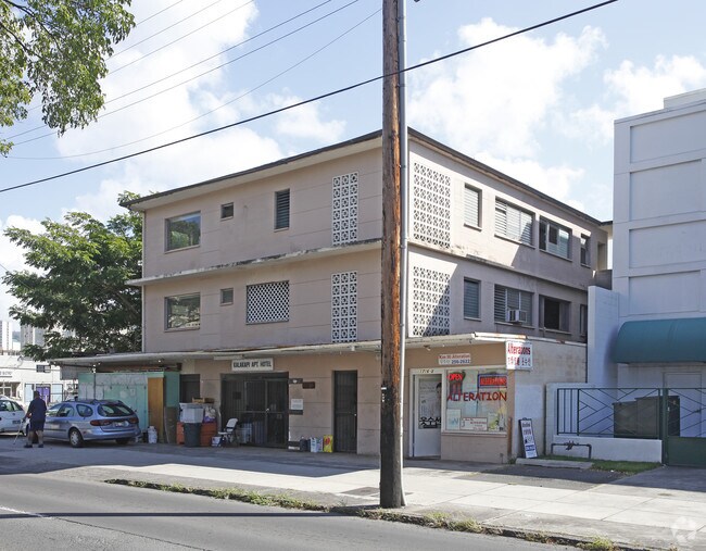 Building Photo - 1716 Kalakaua Ave