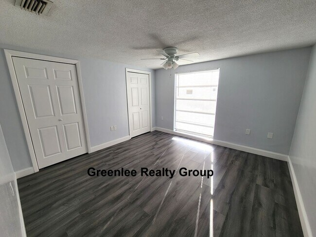 Building Photo - 7741 Treasure Pointe Dr