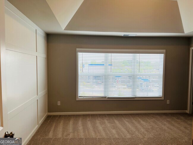 Building Photo - 33 Cobalt Ln