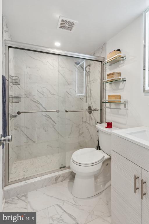 Building Photo - 2101 Chestnut St