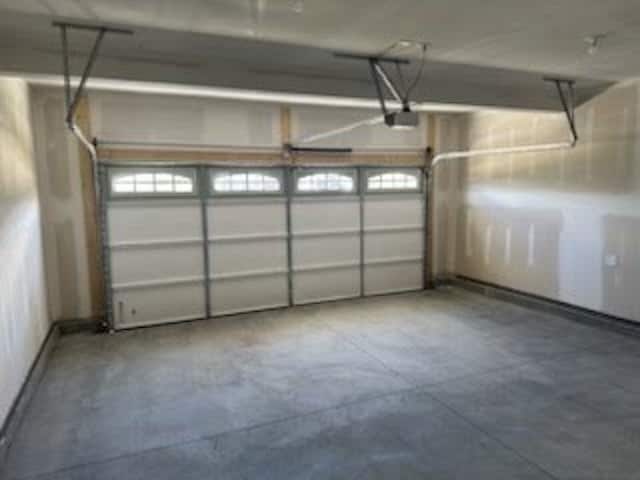 Building Photo - 121 Snowdrop Ave