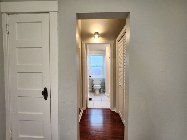 Building Photo - 181 Tasso St