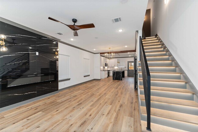 Building Photo - 8115 Jeffery St