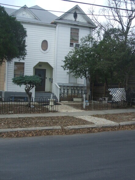 Building Photo - 303 Howard St.