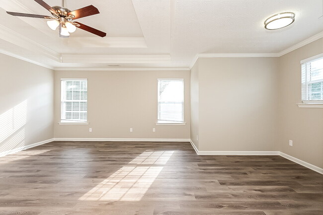 Building Photo - 308 Sunderland Way