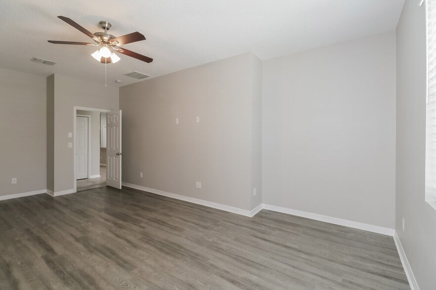 Building Photo - 32644 Rapids Loop