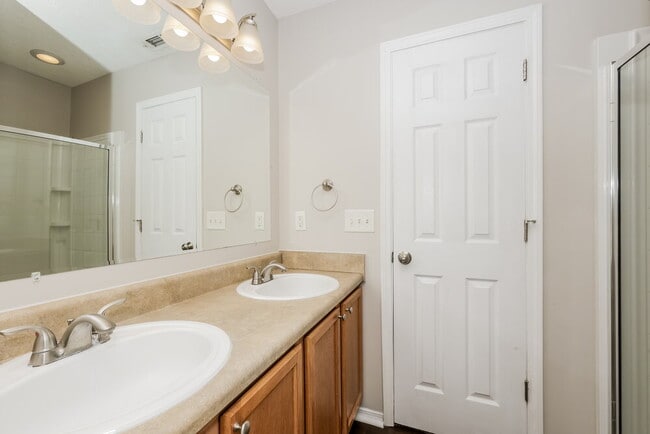 Building Photo - 5624 Dory Dr