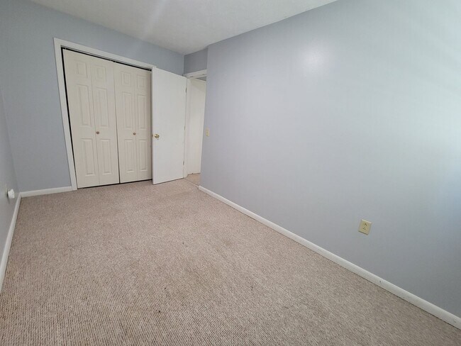 Building Photo - 1014-1014 Willey St