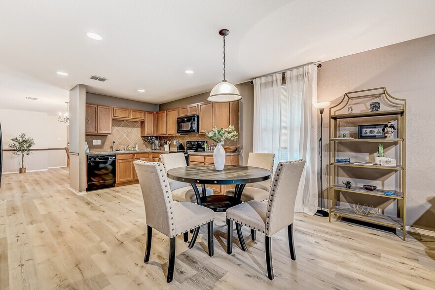 Building Photo - 13359 Velasco Drive