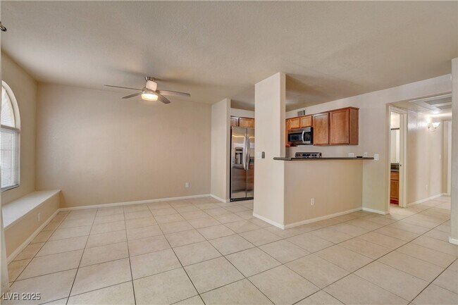 Building Photo - 9325 W Desert Inn Rd