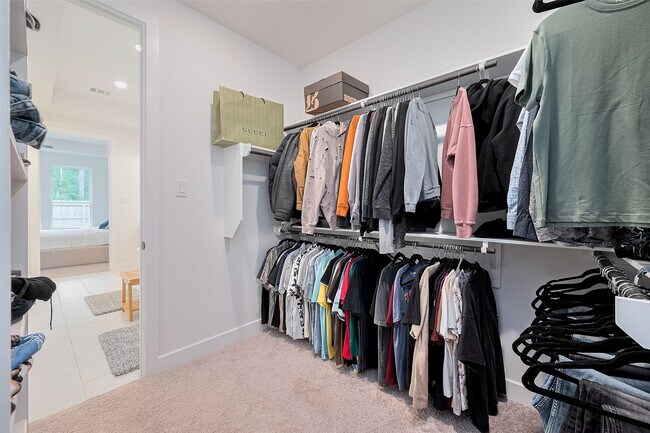 Building Photo - 16803 Jacobs Peak Path