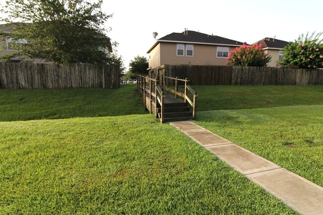 Building Photo - 12414 Jasmine Brook Ln