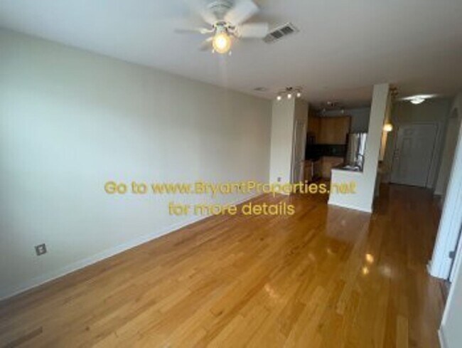 Building Photo - Bristol-West End