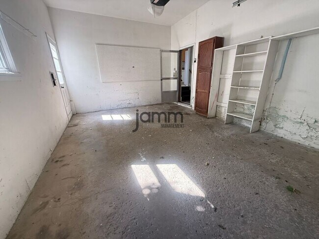 Building Photo - 24113 E Silsby Rd