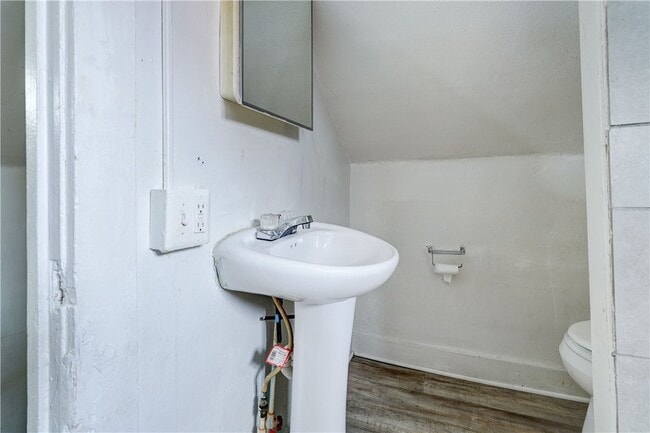 Building Photo - 127 Rosewood Terrace