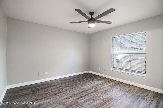 Building Photo - 1667 Desco