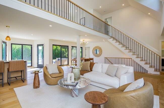 Building Photo - 10 William Way