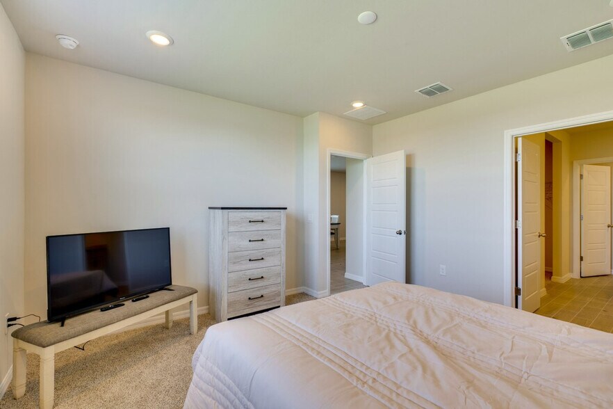 Building Photo - 44488 Diamond Trl