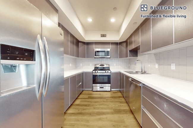 Building Photo - 807 N Hudson Ave