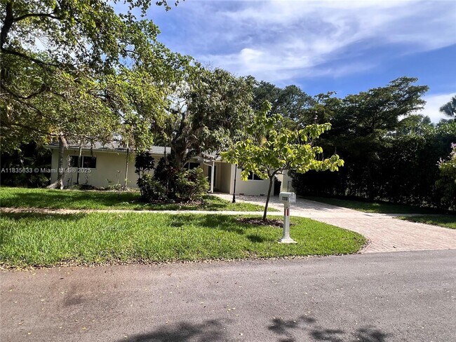 Building Photo - 7350 SW 96th St