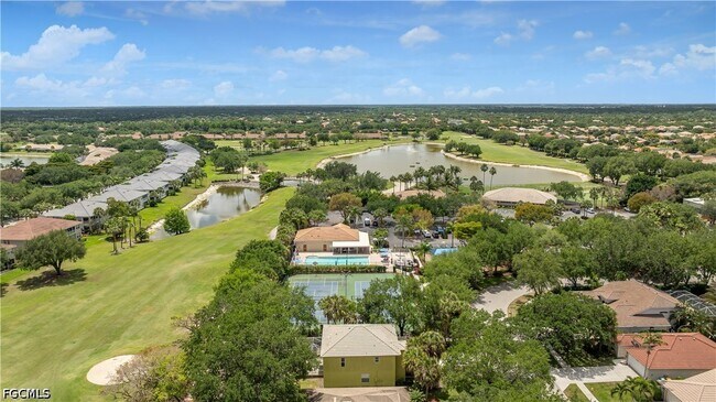 Building Photo - 1896 Crestview Way