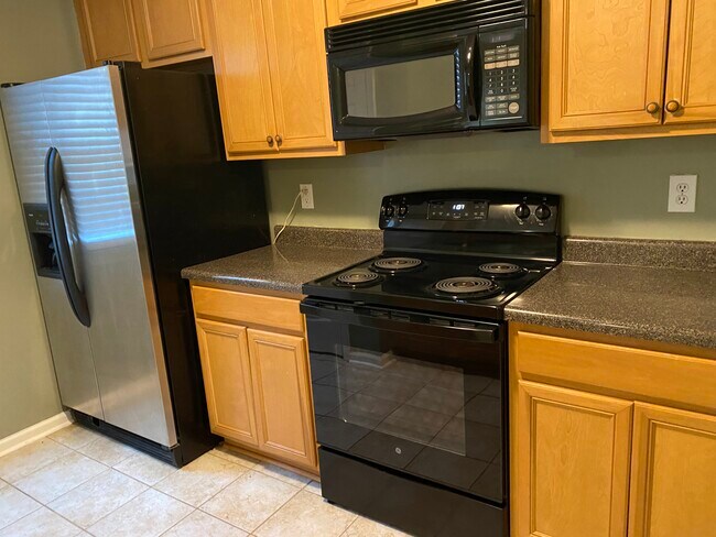 Building Photo - 125 Chastain Cir