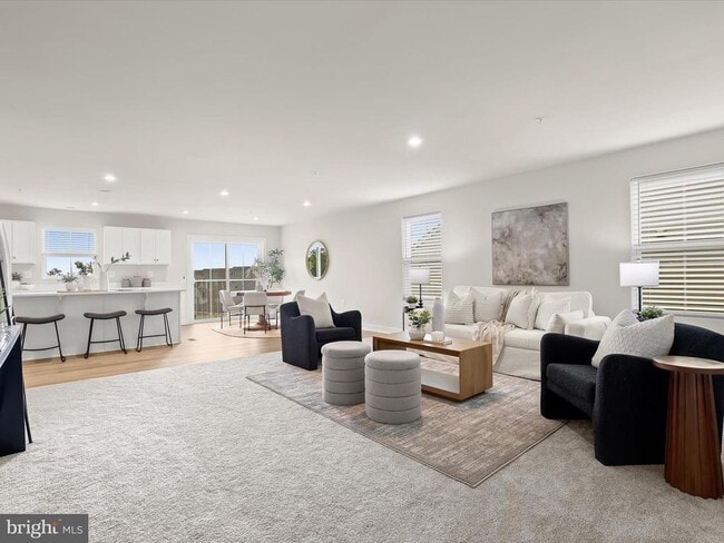 Building Photo - 4738 Naples Ave