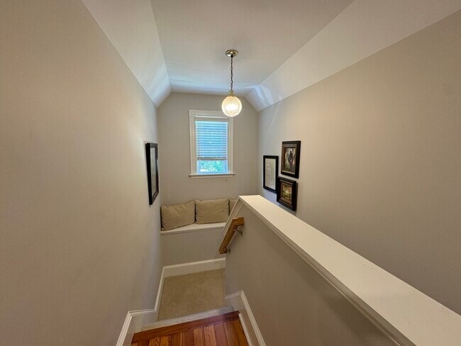 Building Photo - 32 Atherton Rd