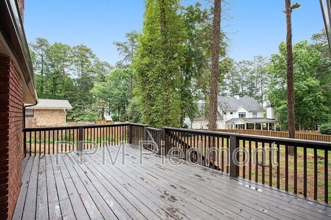 Building Photo - 2695 Peeler Rd
