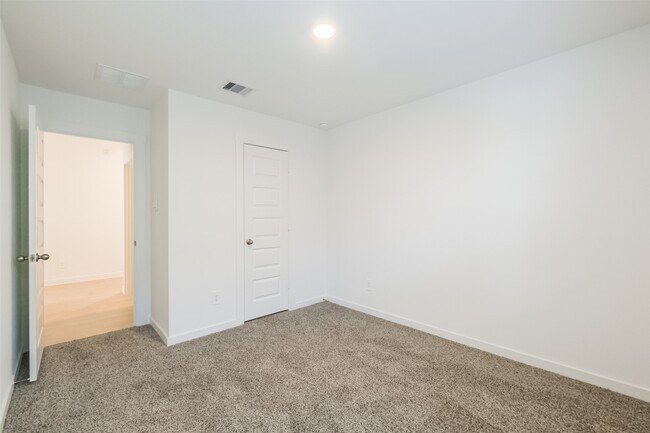 Building Photo - 31718 Hallington Hl Ln