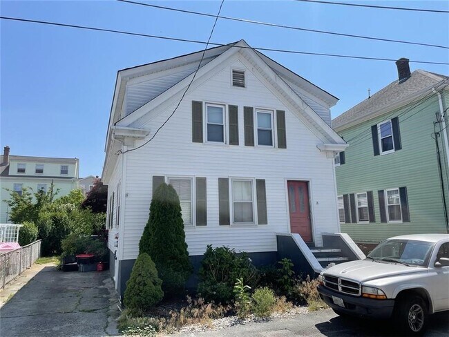 Primary Photo - 18 Wilson St