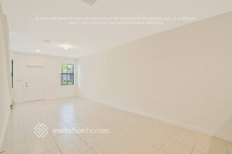 Building Photo - 1636 SW 29th St
