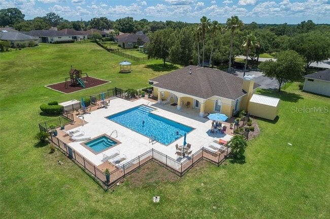 Building Photo - 4970 SW 63rd Loop