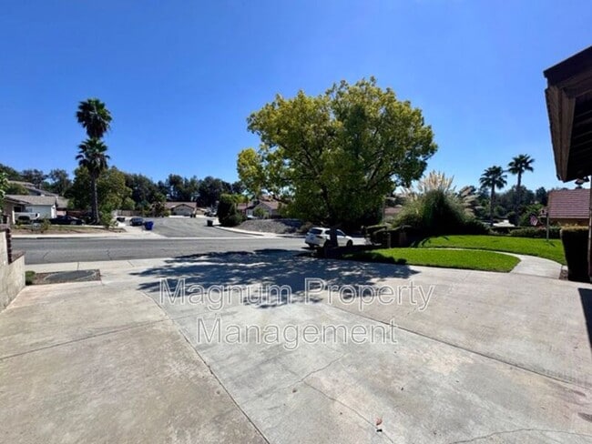 Building Photo - 41701 Riesling Ct