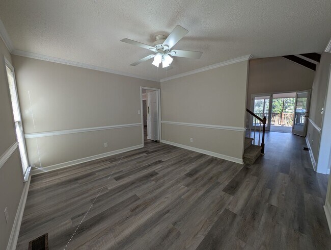 Building Photo - Gorgeous Brick 4 bedroom, 4 bathroom home located in the Farmwood community in Minthill!