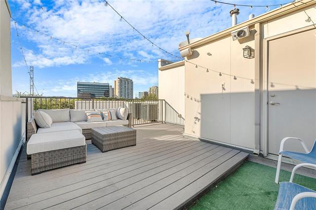 Building Photo - 3210 Carlisle St