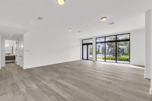 Building Photo - 16699 Botaniko Dr N