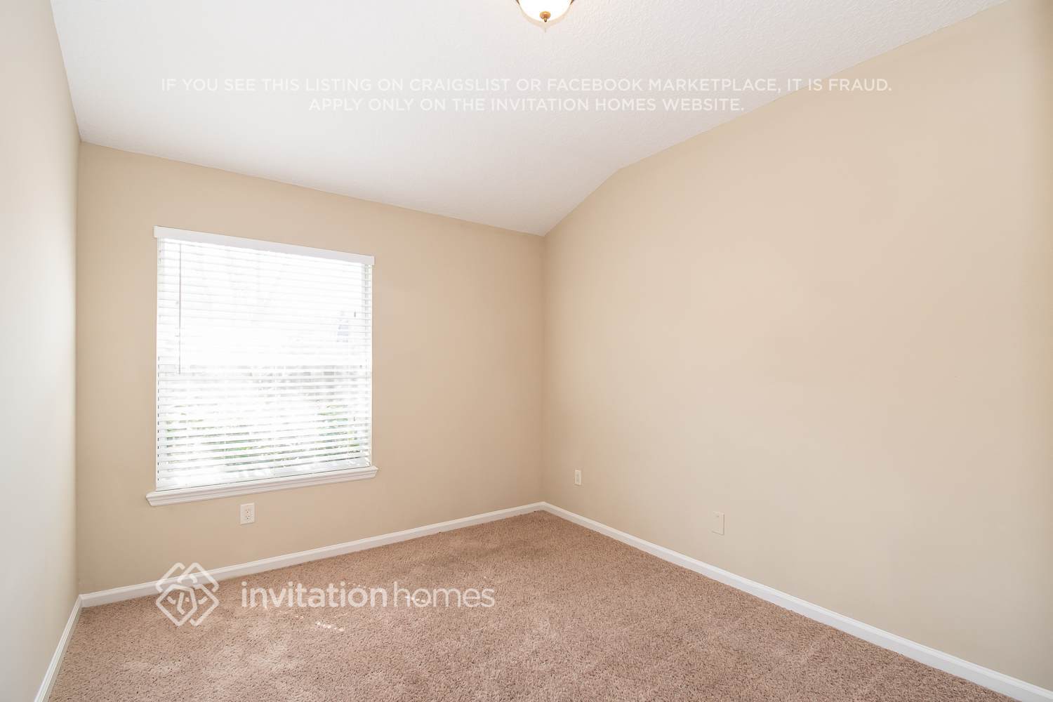 Building Photo - 14766 Fern Hammock Dr