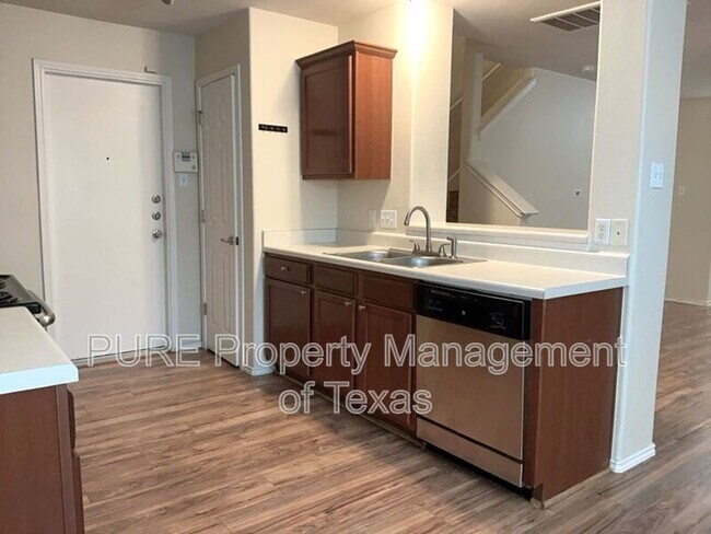 Building Photo - 13309 Prairie Sage Cove