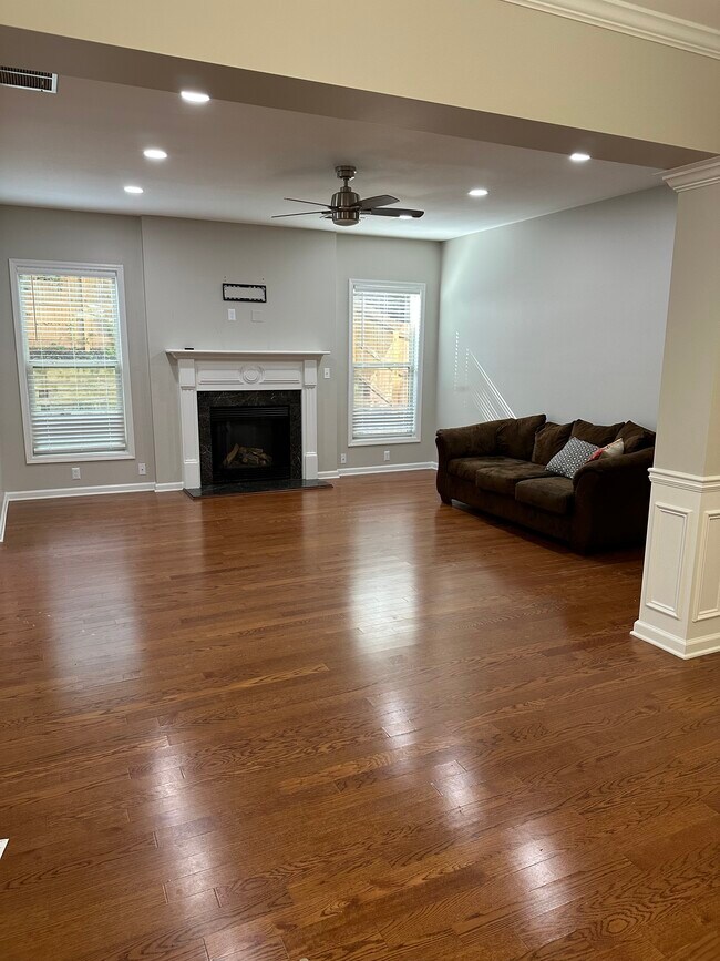 Building Photo - 3571 Archgate Ct