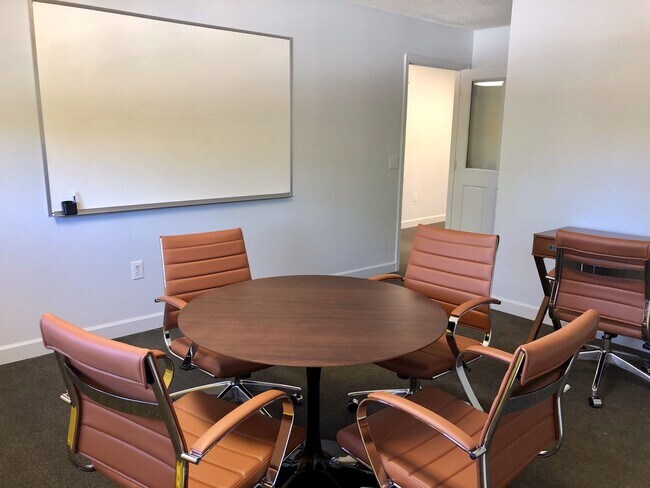 Building Photo - 146-K University Village
