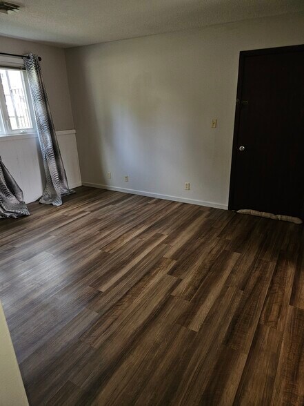 Building Photo - 2208 Piper Pl
