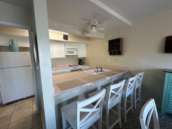 Building Photo - Furnished 3Bd/2Ba Channel Walk Townhome in...