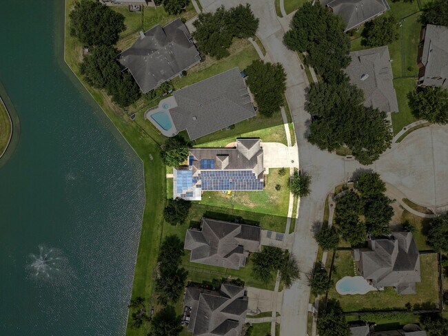 Building Photo - 25218 Lockspur Dr