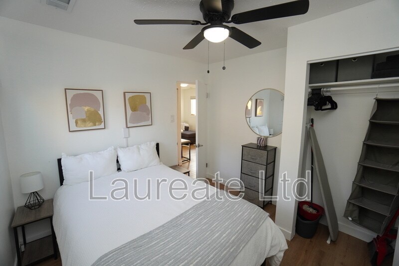 Building Photo - 930 Orchard St