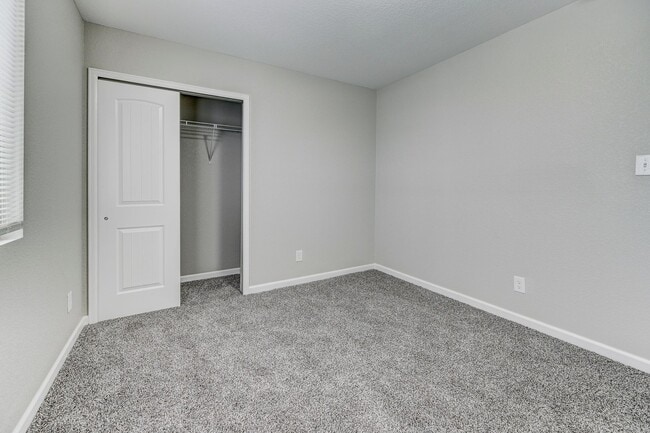 Building Photo - 1495 Manitou Blvd